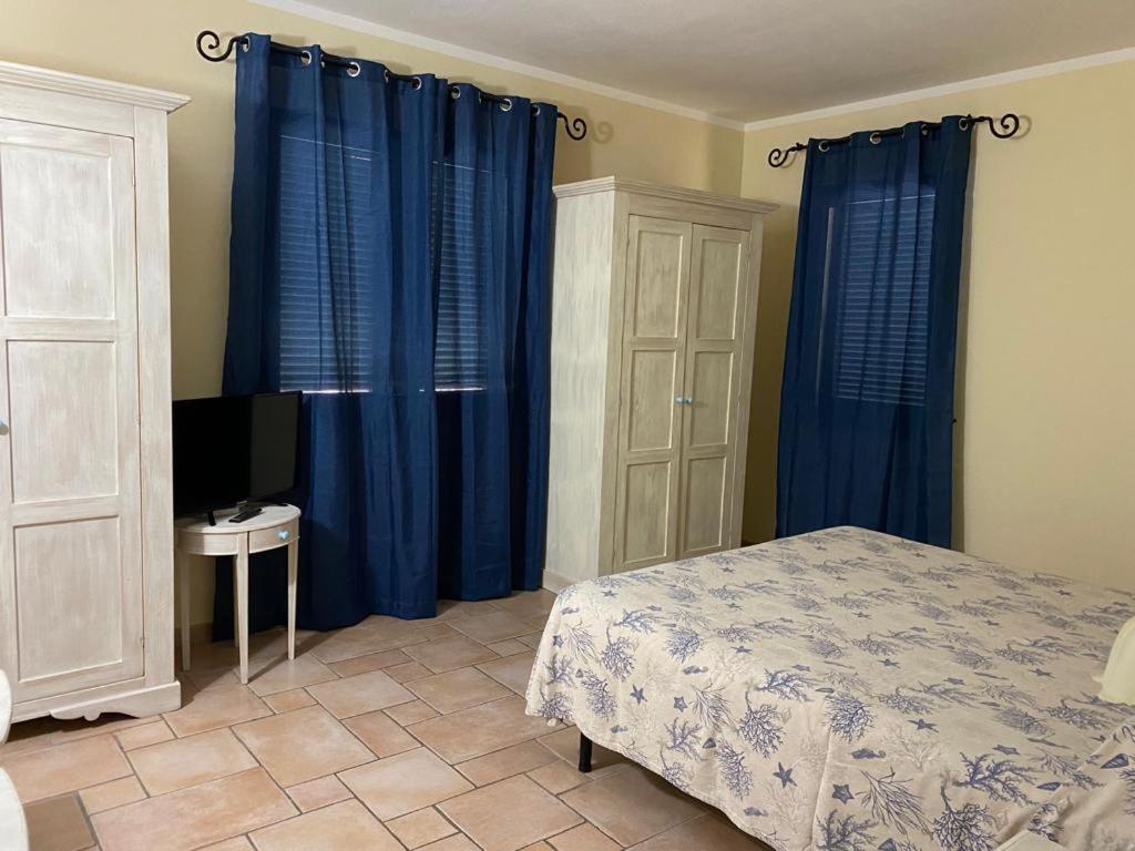 Hotel Villa Del Parco Ла Мадалена Екстериор снимка
