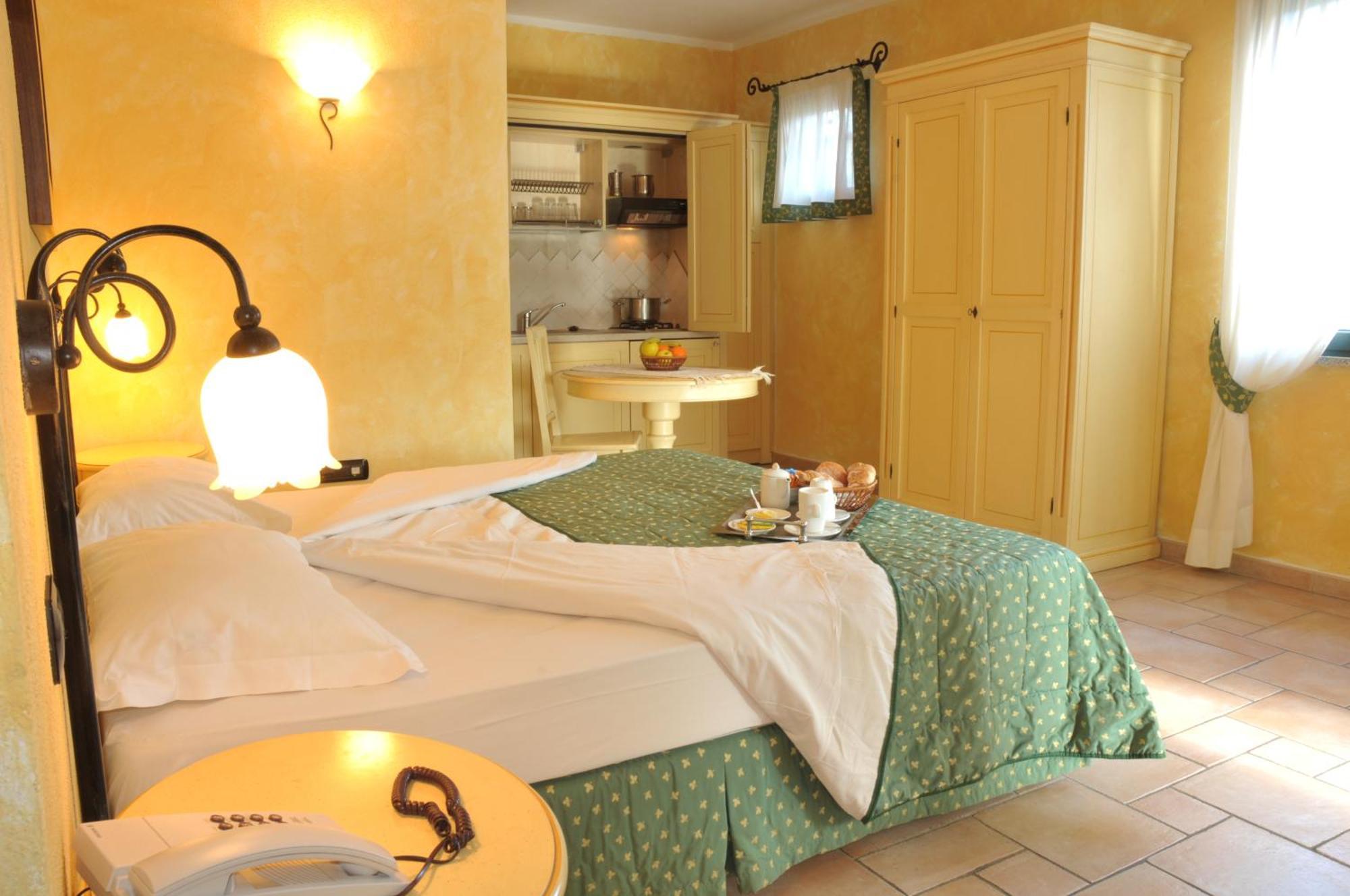 Hotel Villa Del Parco Ла Мадалена Екстериор снимка